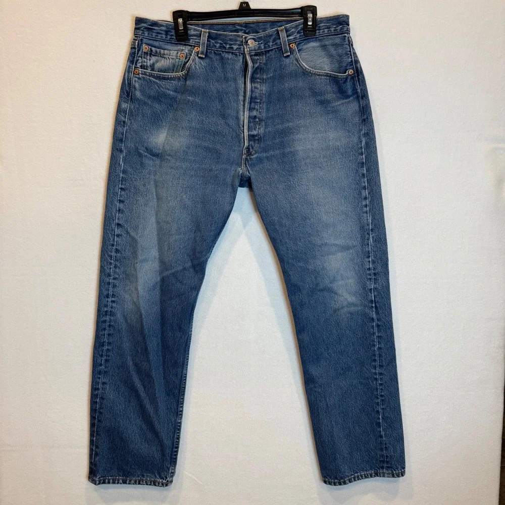 Vintage Y2K Levis 501 Mens 38x32 Made in USA Blue Straight Leg‎ Button Fly Jeans